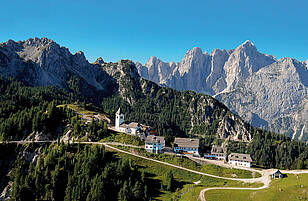 Monte Lussari mit Wallfahrtskirche Maria Lussari